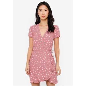 NWOT Abercrombie & Fitch Ruffle Hem Wrap Dress